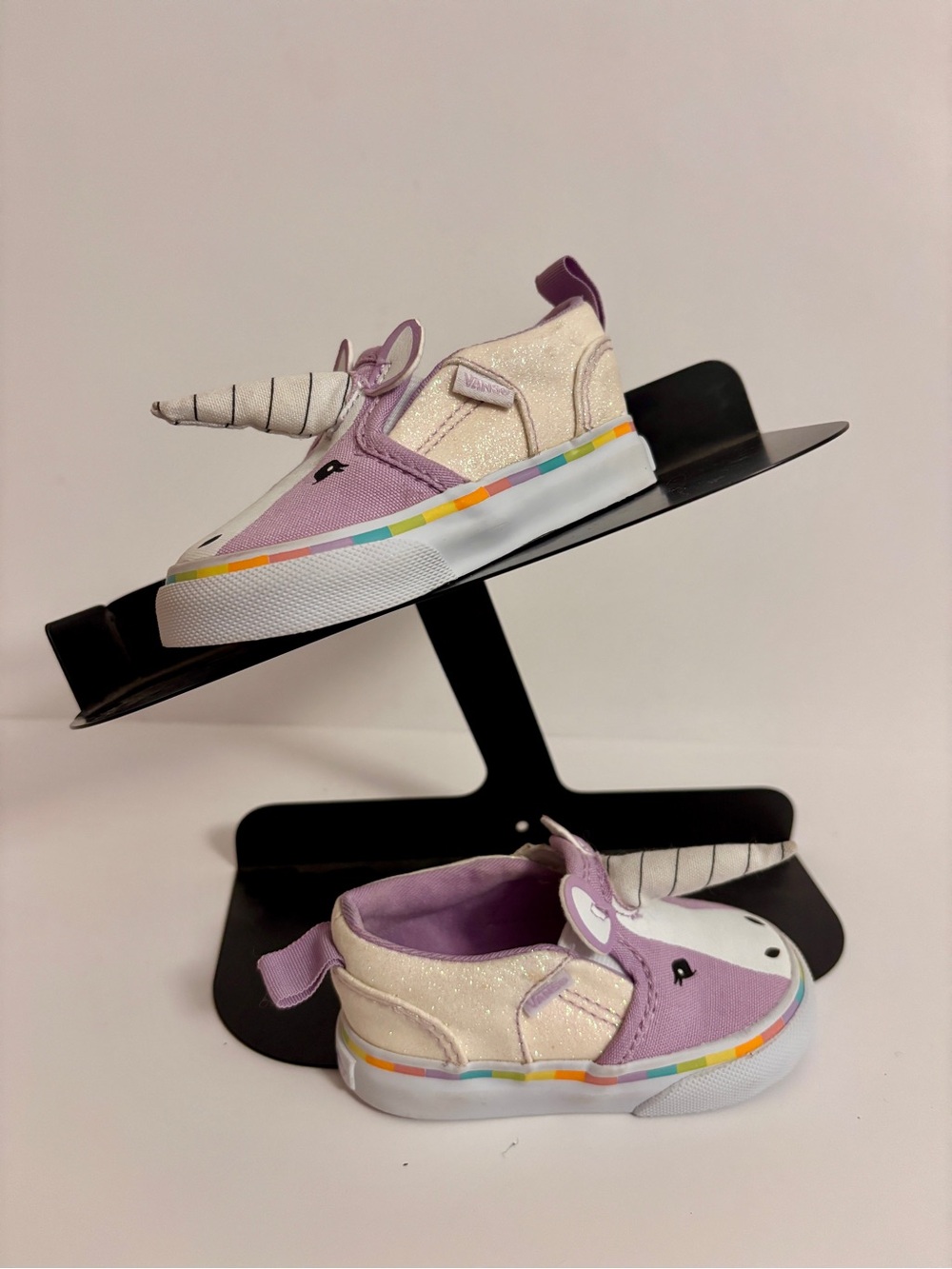 Vans Girls Asher V Purple Unicorn sneakers size 4